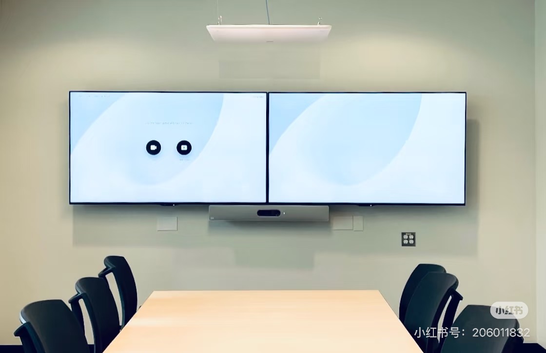 Ceiling and infrastructure detail